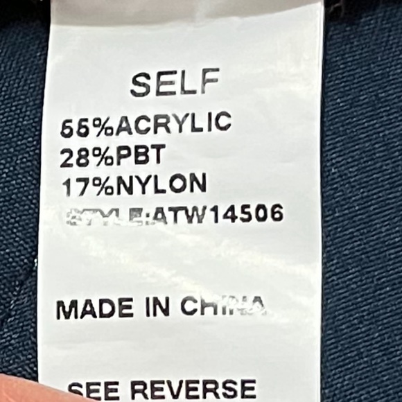 NWOT Beautiful AndTheWhy Love sweater. - Picture 4 of 5